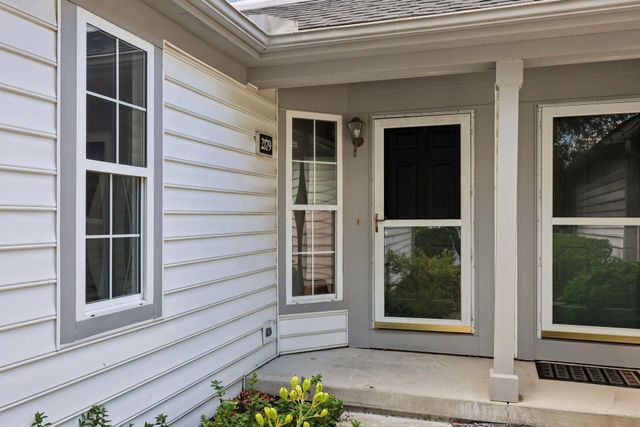 2179 Victoria Park Drive, Columbus, OH 43235