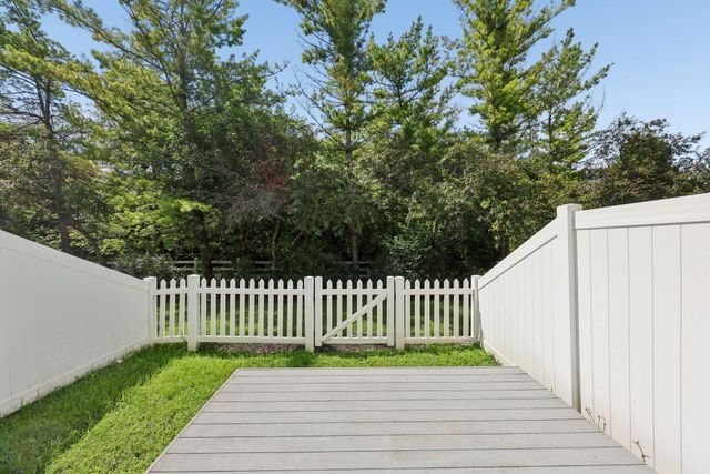 2179 Victoria Park Drive, Columbus, OH 43235