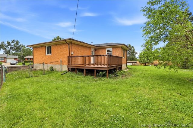 1022 Spicewood Plaza, Jeffersonville, IN 47129