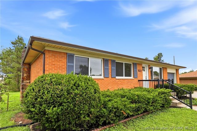 1022 Spicewood Plaza, Jeffersonville, IN 47129