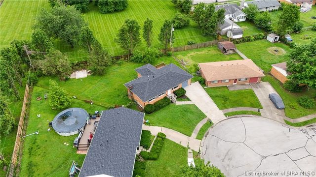 1022 Spicewood Plaza, Jeffersonville, IN 47129