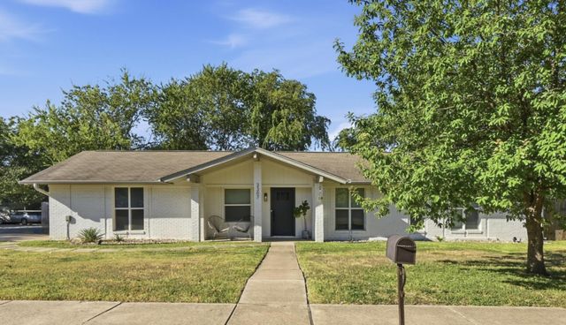 2307 Deadwood DR, Austin, TX 78744