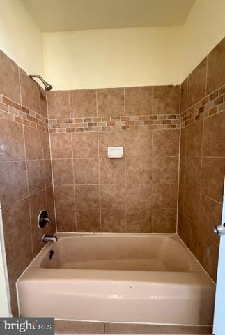 231 3RD ST, Gloucester City, NJ 08030