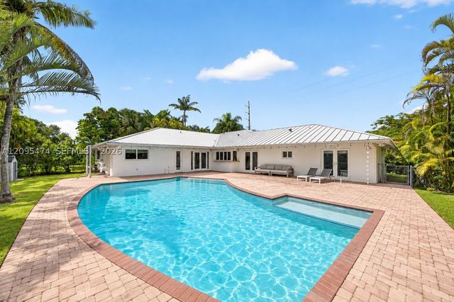 8400 SW 178th St, Palmetto Bay, FL 33157
