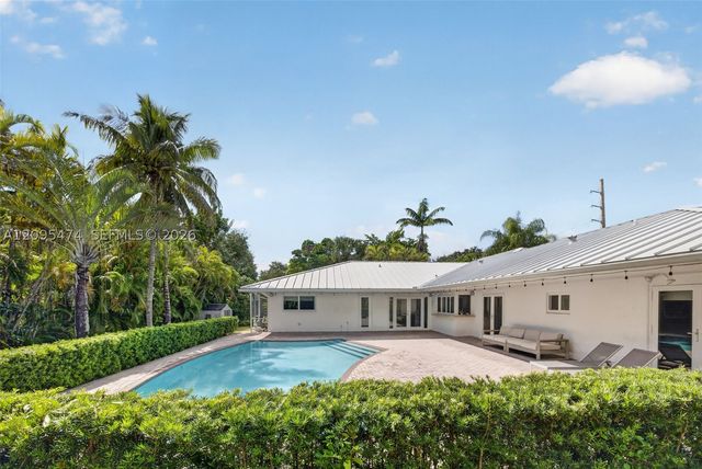 8400 SW 178th St, Palmetto Bay, FL 33157