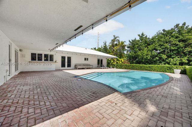 8400 SW 178th St, Palmetto Bay, FL 33157