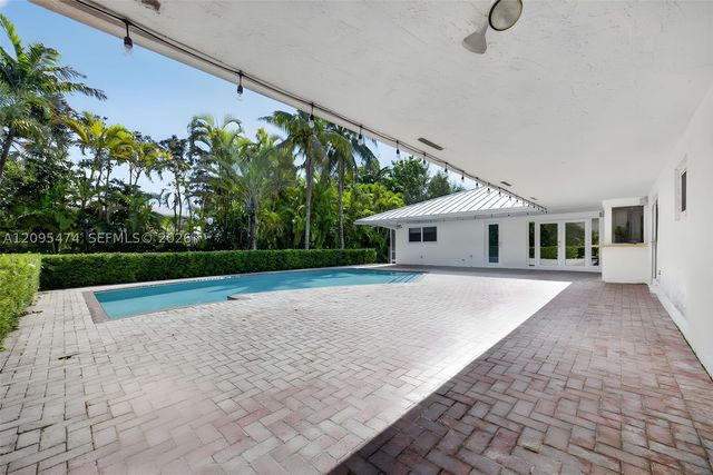 8400 SW 178th St, Palmetto Bay, FL 33157
