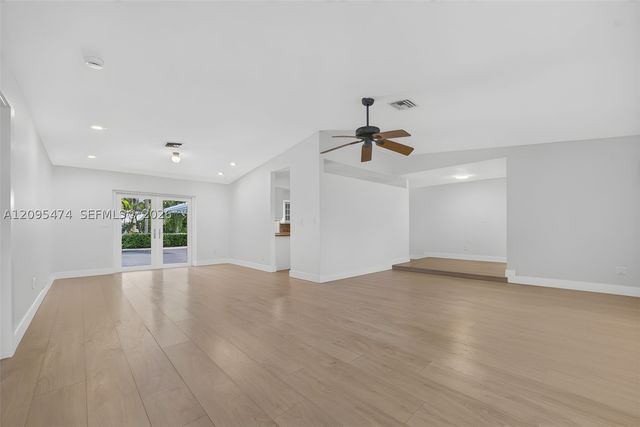 8400 SW 178th St, Palmetto Bay, FL 33157