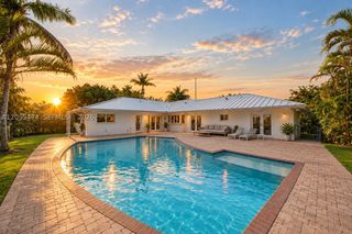 8400 SW 178th St, Palmetto Bay, FL 33157