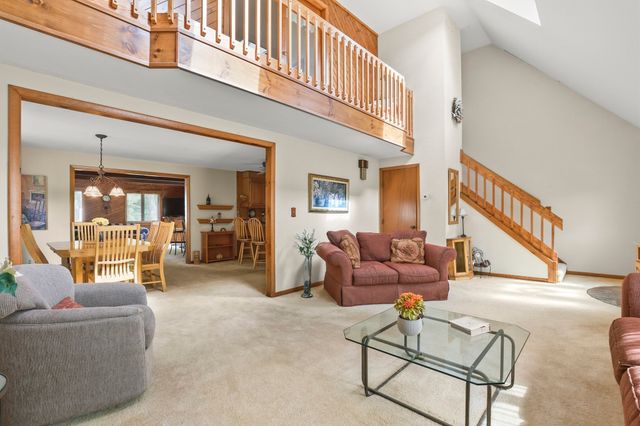 60 Lakewood Drive, Plymouth, MA 02360
