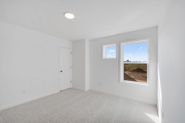 4887 Noble Drive NW, Rochester, MN 55901