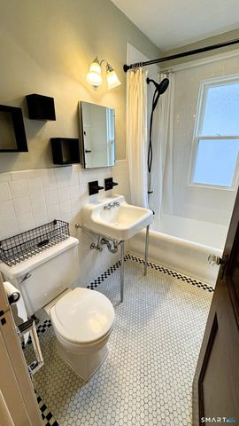 36 Somerset Street, West Hartford, CT 06110