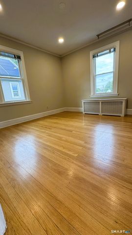 36 Somerset Street, West Hartford, CT 06110