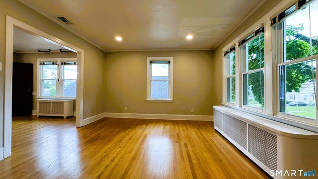 36 Somerset Street, West Hartford, CT 06110