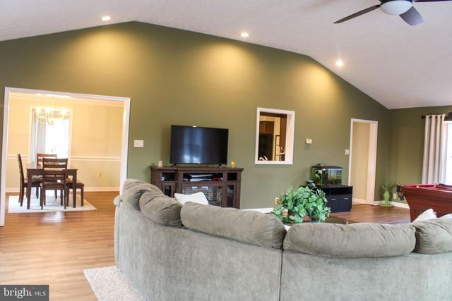 88 CECELIA ST, Toms Brook, VA 22660