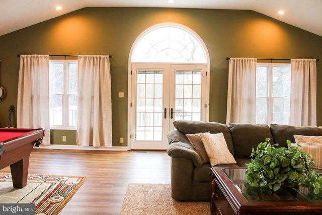 88 CECELIA ST, Toms Brook, VA 22660