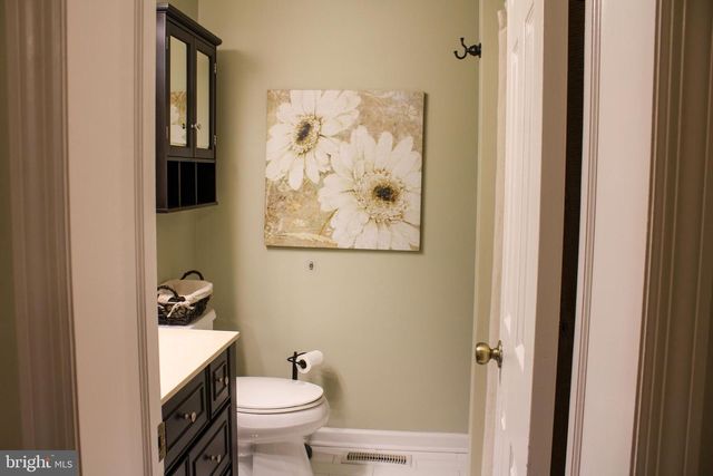 88 CECELIA ST, Toms Brook, VA 22660