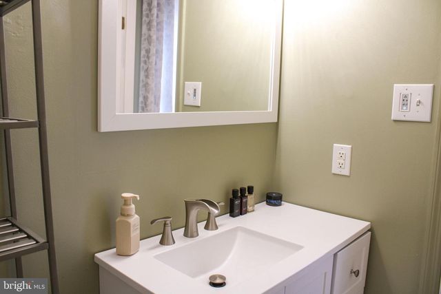 88 CECELIA ST, Toms Brook, VA 22660