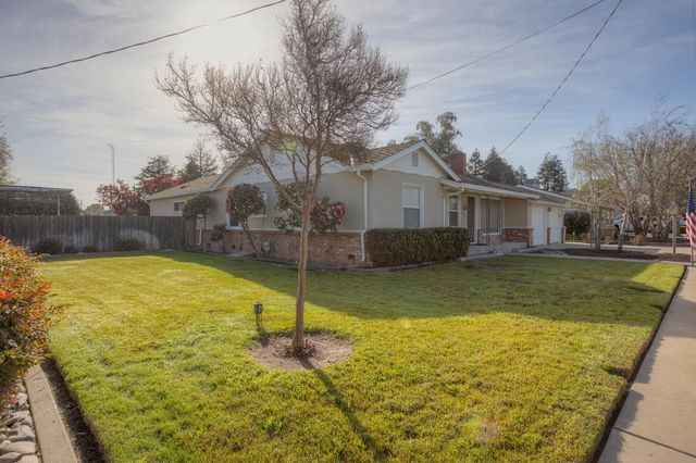 7920 Cedar Ln, Hilmar, CA 95324