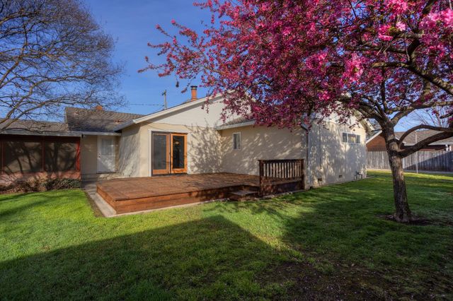 7920 Cedar Ln, Hilmar, CA 95324