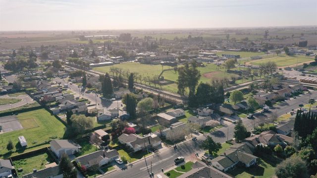 7920 Cedar Ln, Hilmar, CA 95324