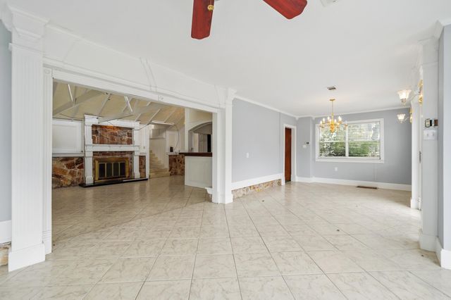 130 Waterside Lane, Hot Springs, AR 71913