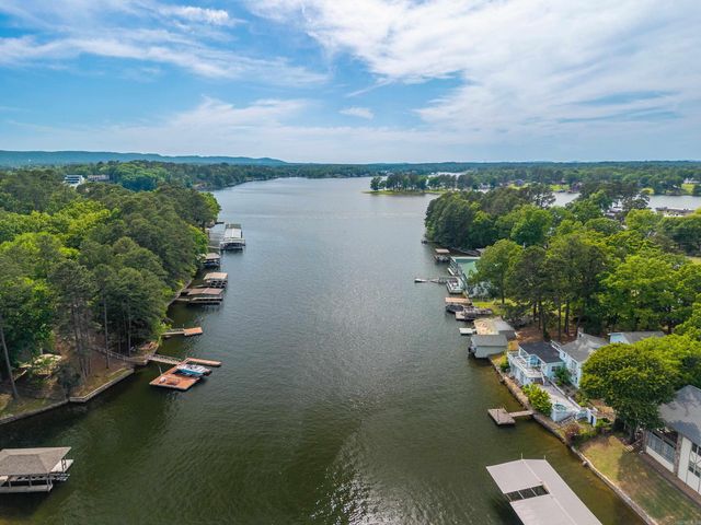 130 Waterside Lane, Hot Springs, AR 71913