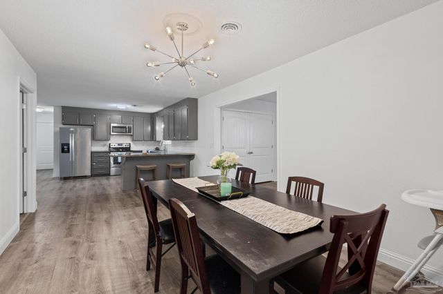 6130 Jasmine Rd, Pensacola, FL 32504