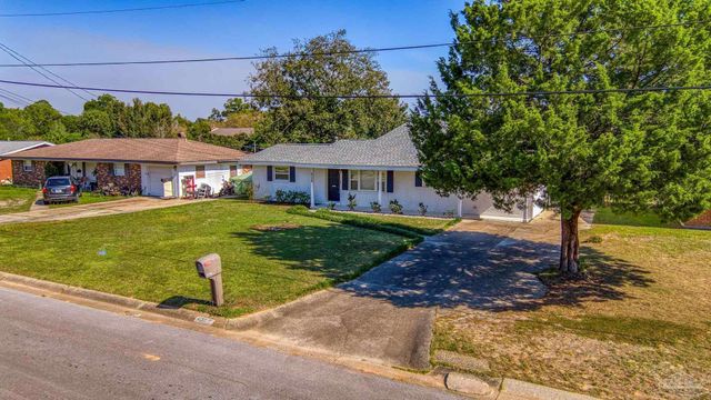 6130 Jasmine Rd, Pensacola, FL 32504