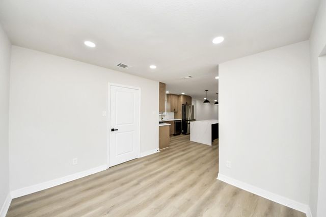 10806 Olympia Drive, Houston, TX 77042