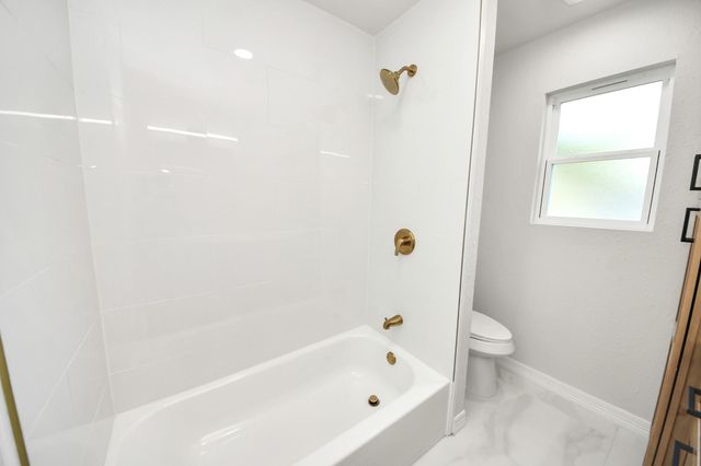 10806 Olympia Drive, Houston, TX 77042