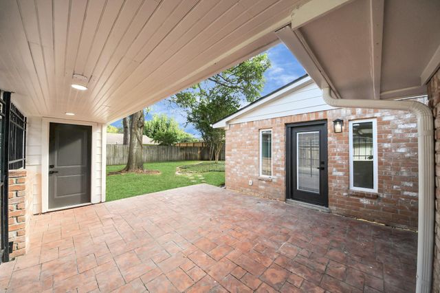 10806 Olympia Drive, Houston, TX 77042