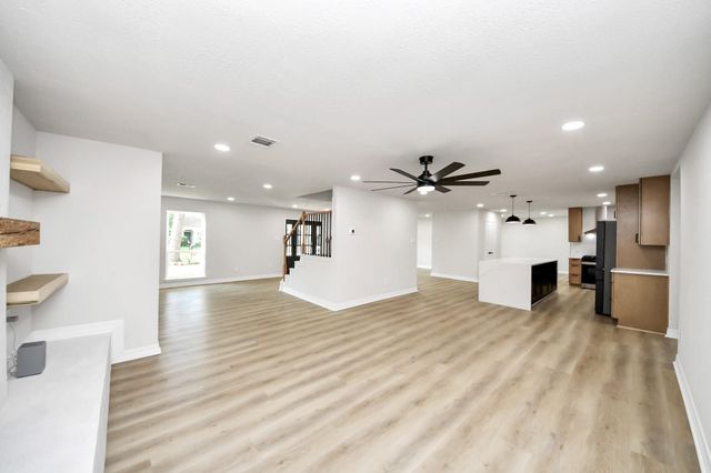 10806 Olympia Drive, Houston, TX 77042