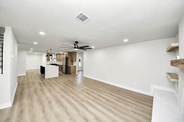 10806 Olympia Drive, Houston, TX 77042