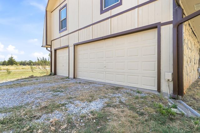 3353 N 159th St E, Wichita, KS 67228