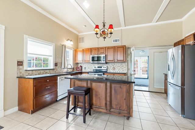3353 N 159th St E, Wichita, KS 67228