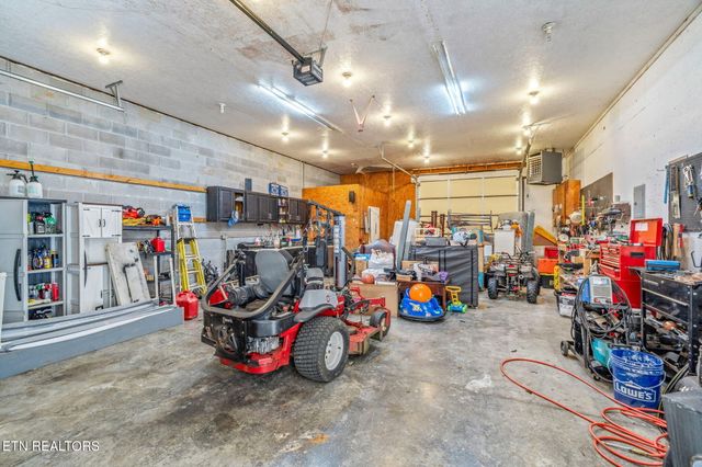 828 Sargent Drive, Kingston, TN 37763