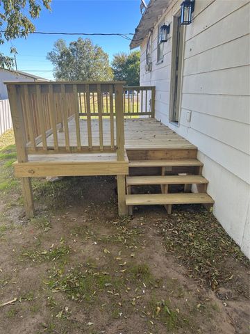 301 E Hutchings Lane, Olney, TX 76374