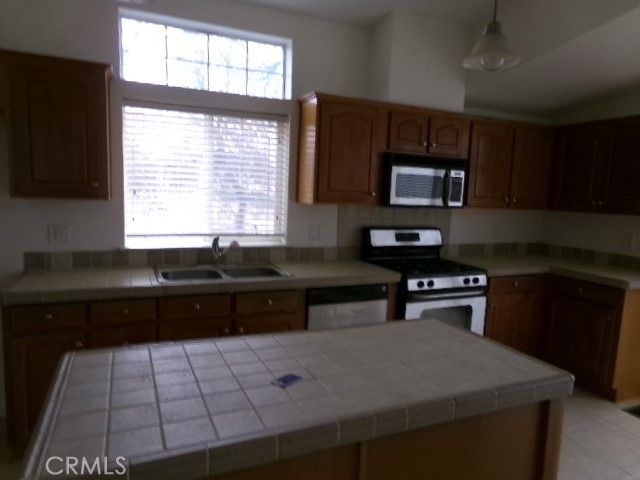 130 Oak Grove, Oroville, CA 95966