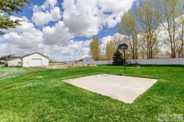 1987 47th Street, Ammon, ID 83401