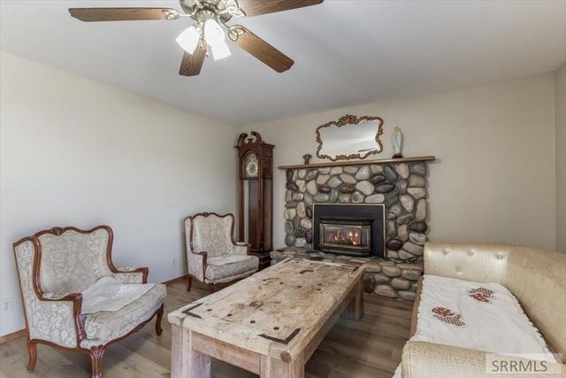1987 47th Street, Ammon, ID 83401