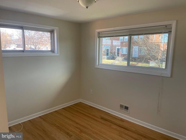 1405 42ND ST SE, Washington, DC 20020