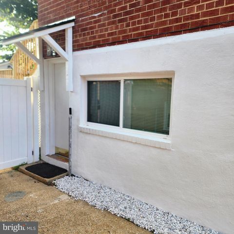 1405 42ND ST SE, Washington, DC 20020