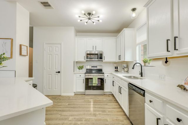 1509 Encino DR, Leander, TX 78641