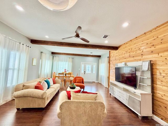 702 E EUCLID AVE, San Antonio, TX 78212
