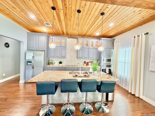 702 E EUCLID AVE, San Antonio, TX 78212