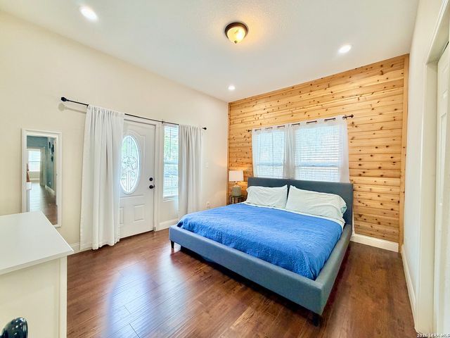 702 E EUCLID AVE, San Antonio, TX 78212
