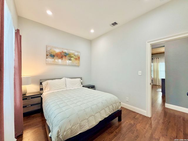 702 E EUCLID AVE, San Antonio, TX 78212