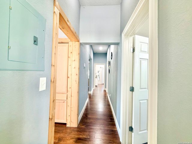 702 E EUCLID AVE, San Antonio, TX 78212