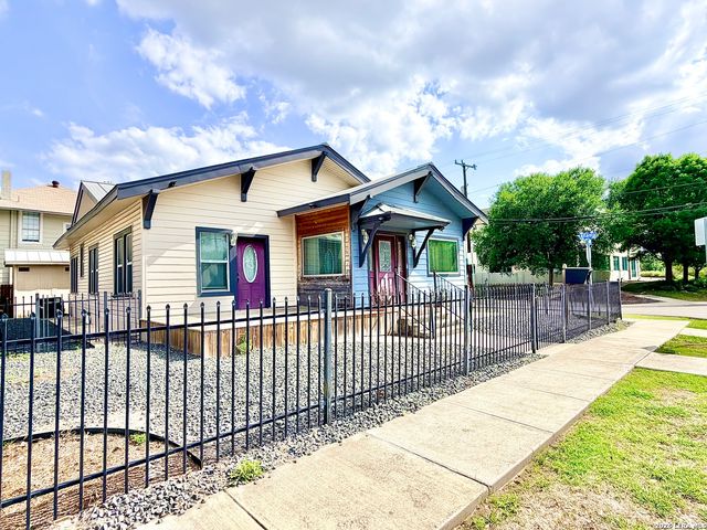 702 E EUCLID AVE, San Antonio, TX 78212